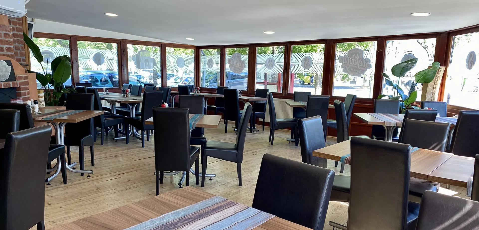 Fedett terasz -Stefánia Étterem és Pizzéria